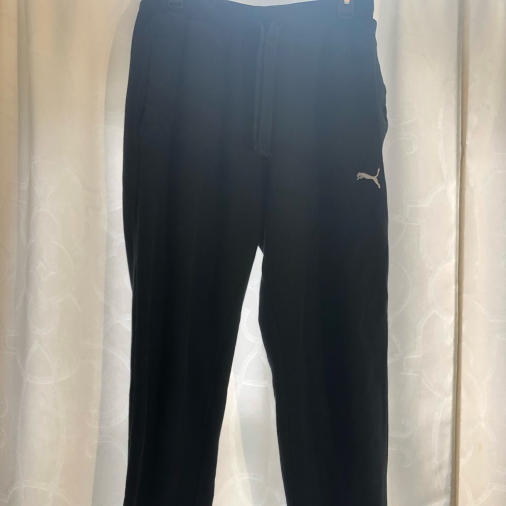 Black men’s sweatpants